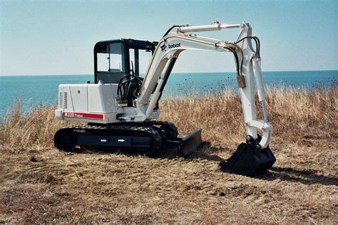 bobcat 320 mini excavator specs|width of bobcat mini excavator.